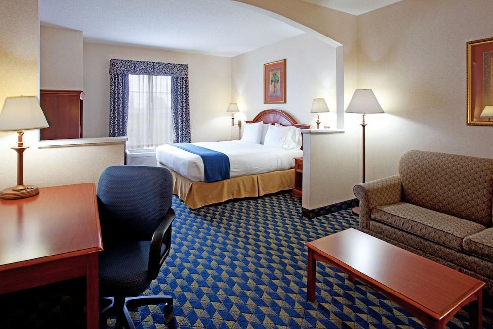Holiday Inn Express & Suites Orangeburg By Ihg Екстериор снимка